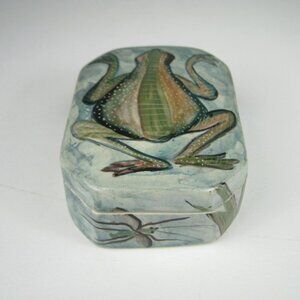 Hand Carved Painted Ceramic Frog Trinket Box Stone Nature Design Dragonfly